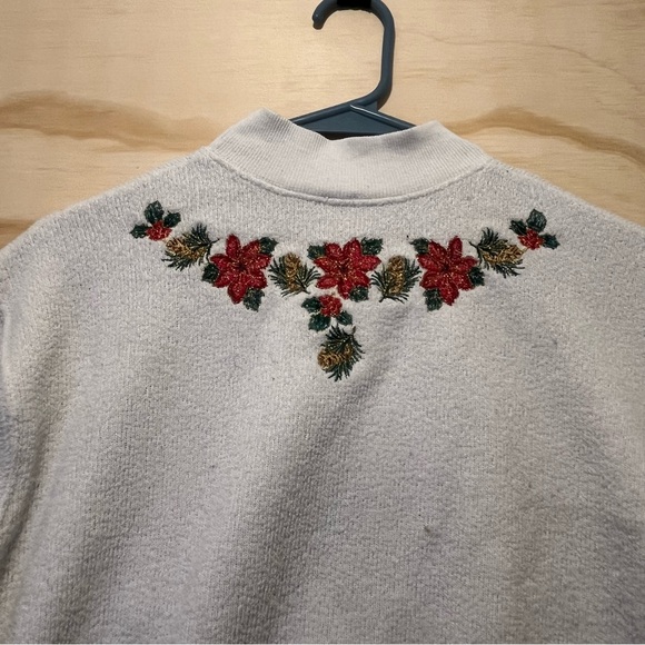 Bon Worth Womens Sweater Sz PM Ivory Floral Embroidery Crew Neck Long Sleeve - Picture 4 of 8